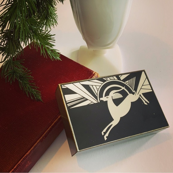 Vintage Other - White&Black Gazelle Box
